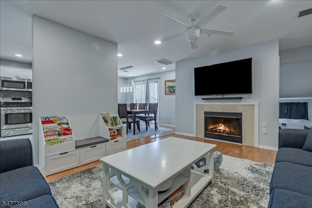 48 Buchanon Ct, West Orange Twp., NJ 07052