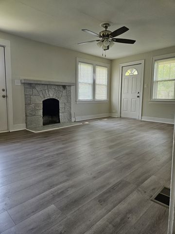 140 Shivel Dr, Hendersonville, TN 37075