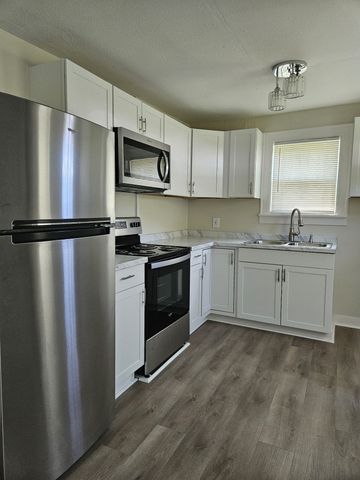 140 Shivel Dr, Hendersonville, TN 37075