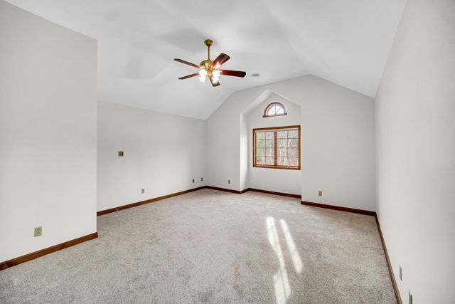 158 York Circle, Valparaiso, IN 46385