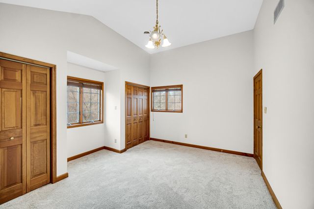 158 York Circle, Valparaiso, IN 46385