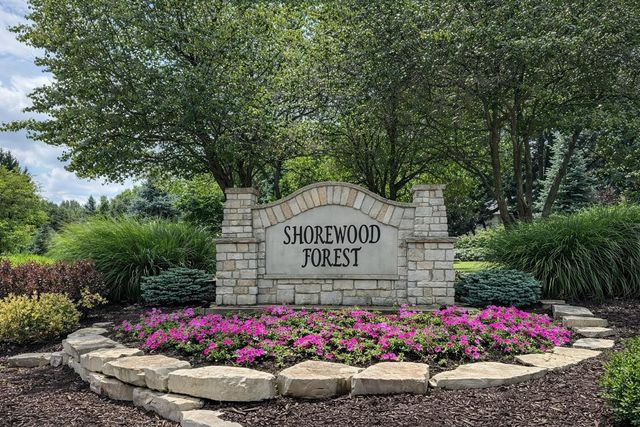 158 York Circle, Valparaiso, IN 46385