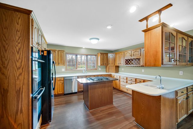 158 York Circle, Valparaiso, IN 46385