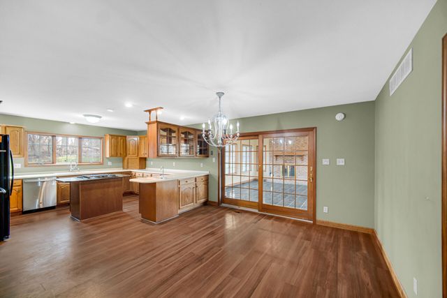 158 York Circle, Valparaiso, IN 46385