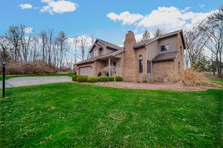 158 York Circle, Valparaiso, IN 46385