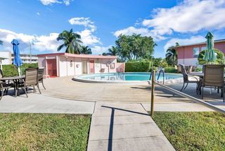 11 Golfs Edge E E, West Palm Beach, FL 33417
