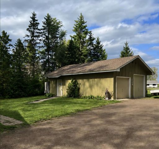 8526 253rd Street, Forest Lake, MN 55025