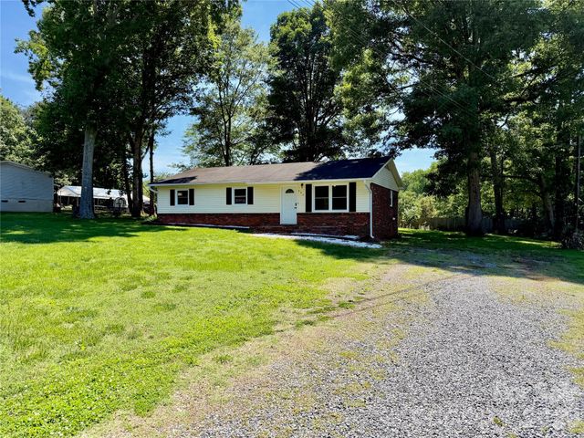 363 Don Mcginnis Road, Lincolnton, NC 28092