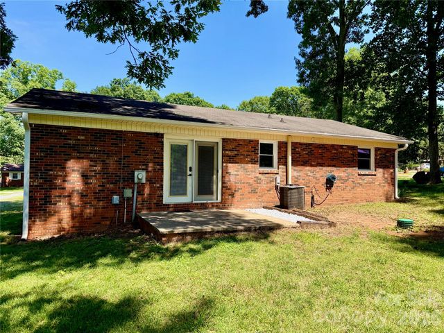 363 Don Mcginnis Road, Lincolnton, NC 28092