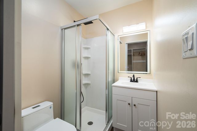 363 Don Mcginnis Road, Lincolnton, NC 28092