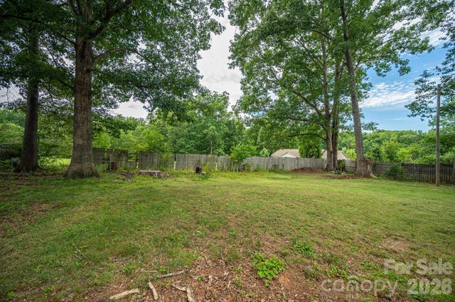 363 Don Mcginnis Road, Lincolnton, NC 28092