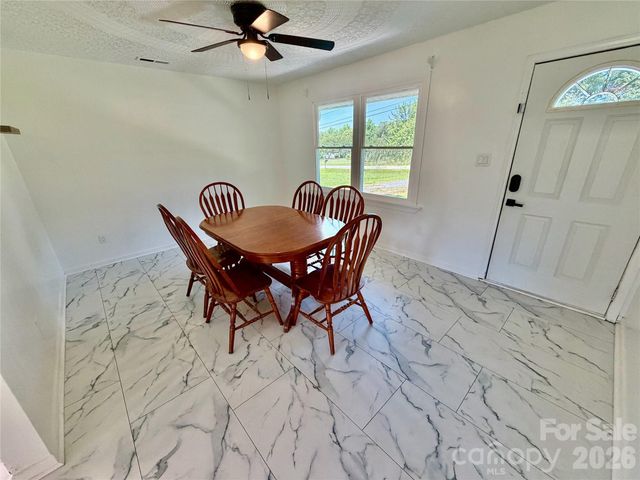 363 Don Mcginnis Road, Lincolnton, NC 28092