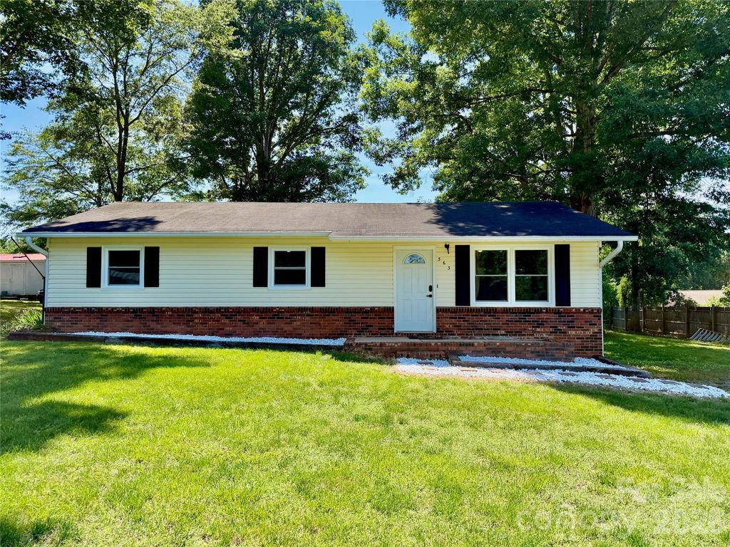 363 Don Mcginnis Road, Lincolnton, NC 28092