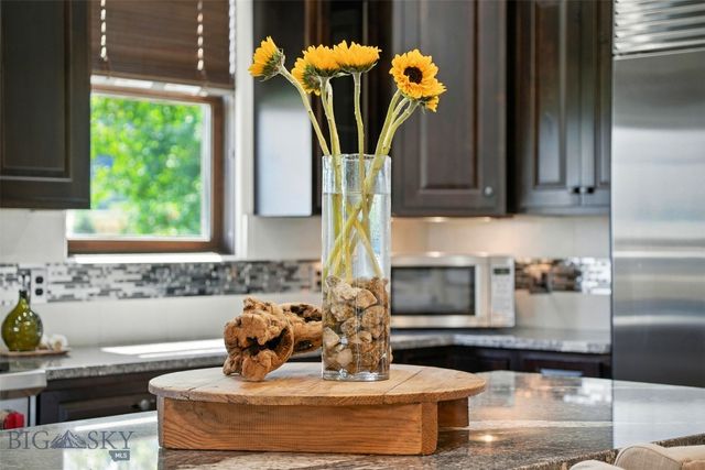 65 Hyalite Ranch Lane, Bozeman, MT 59718