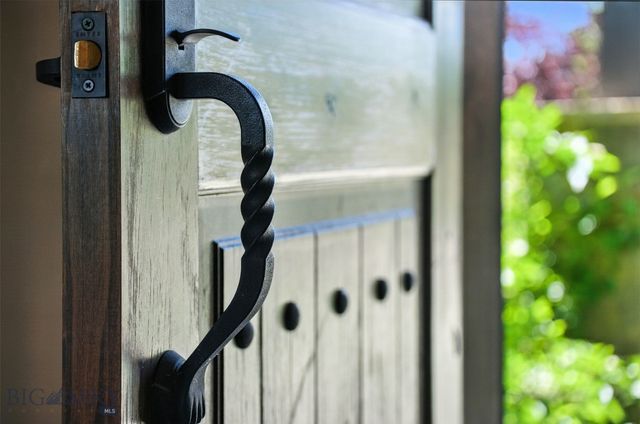 65 Hyalite Ranch Lane, Bozeman, MT 59718