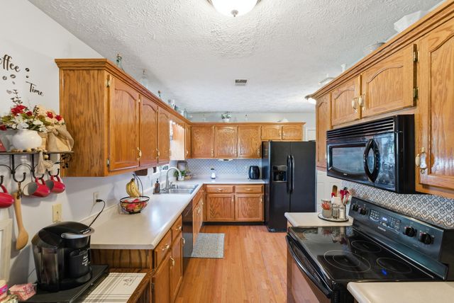 122 Raven Drive, Berea, KY 40403