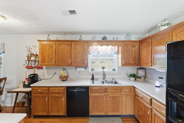 122 Raven Drive, Berea, KY 40403