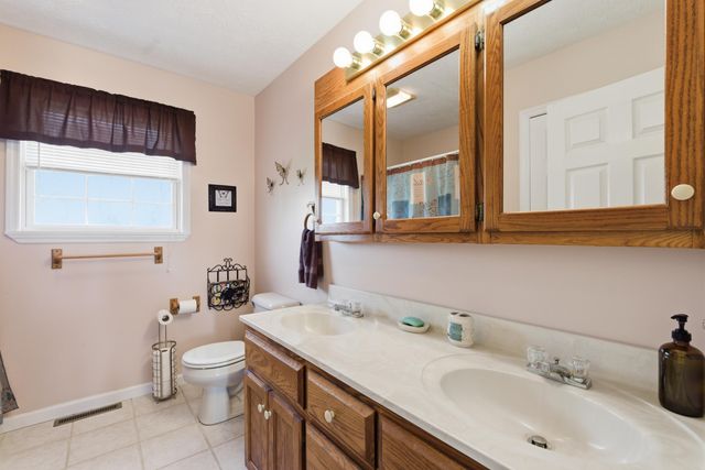 122 Raven Drive, Berea, KY 40403