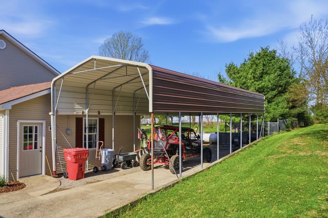 122 Raven Drive, Berea, KY 40403