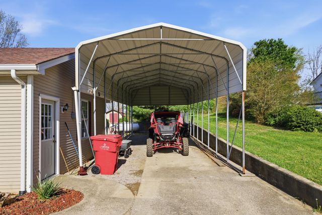 122 Raven Drive, Berea, KY 40403