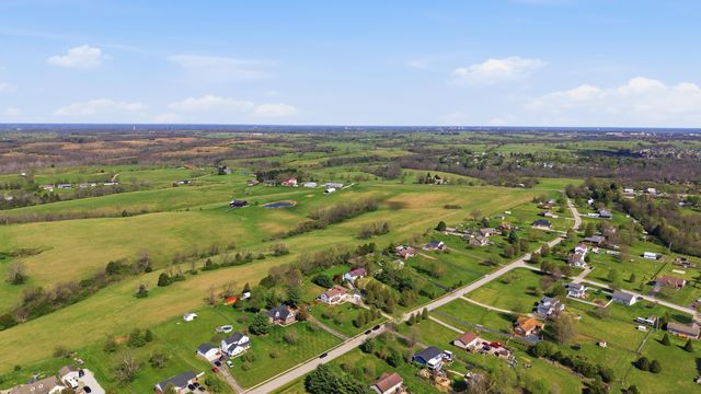 122 Raven Drive, Berea, KY 40403