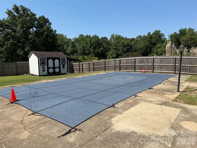 617 Oakwood Lane, Gastonia, NC 28056