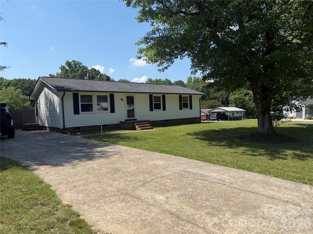 617 Oakwood Lane, Gastonia, NC 28056