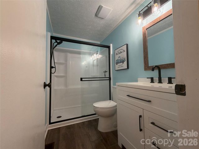617 Oakwood Lane, Gastonia, NC 28056