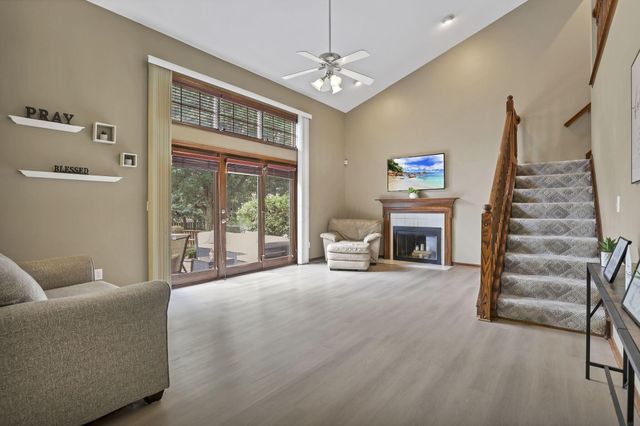 4984 Britton Farms Drive, Hilliard, OH 43026