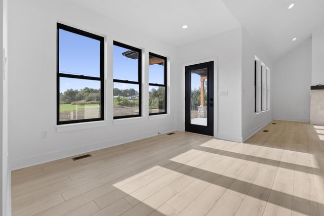 7997 Bergin Road, Oceola Twp, MI 48843