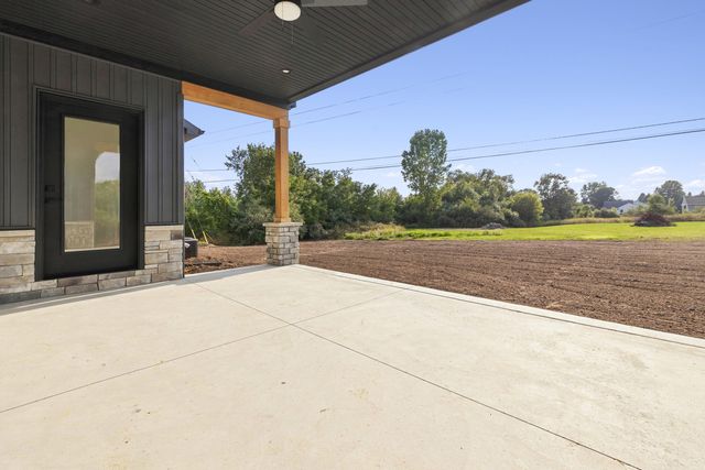 7997 Bergin Road, Oceola Twp, MI 48843
