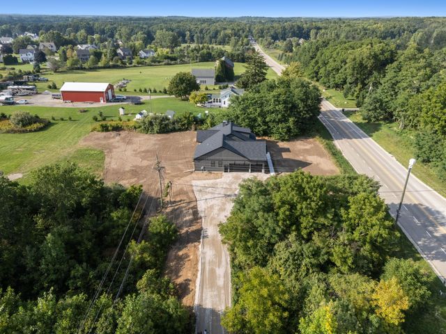 7997 Bergin Road, Oceola Twp, MI 48843