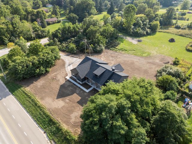 7997 Bergin Road, Oceola Twp, MI 48843