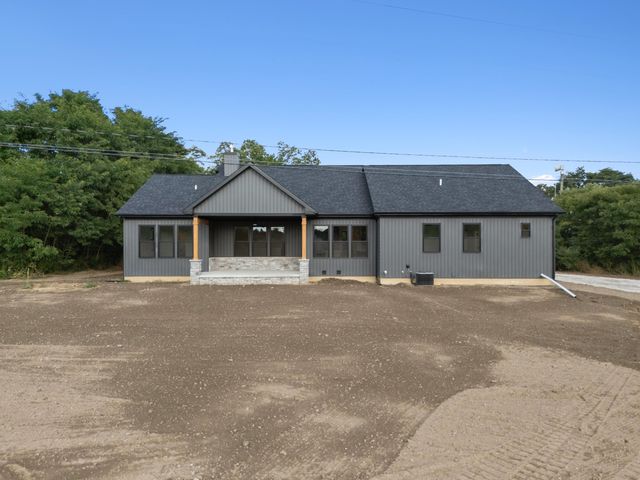 7997 Bergin Road, Oceola Twp, MI 48843