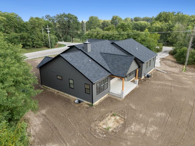 7997 Bergin Road, Oceola Twp, MI 48843