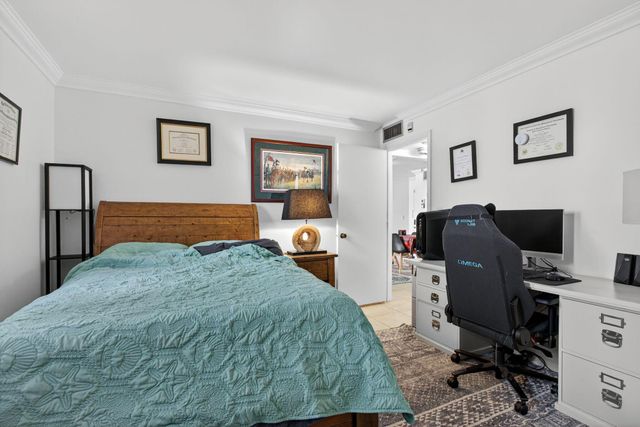 1428 SE 4th Avenue 102, Deerfield Beach, FL 33441