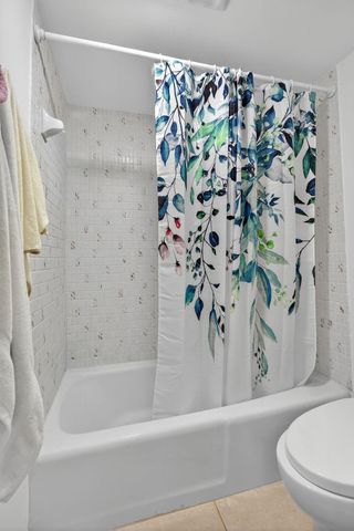 1428 SE 4th Avenue 102, Deerfield Beach, FL 33441