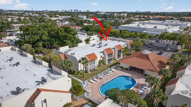 1428 SE 4th Avenue 102, Deerfield Beach, FL 33441
