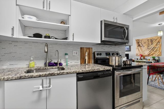 1428 SE 4th Avenue 102, Deerfield Beach, FL 33441