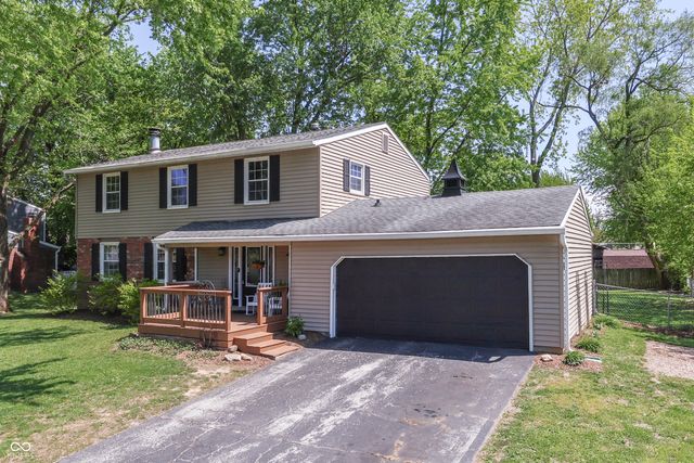 701 Meadowview Lane, Greenwood, IN 46142