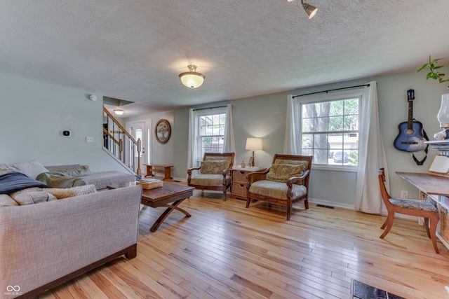 701 Meadowview Lane, Greenwood, IN 46142