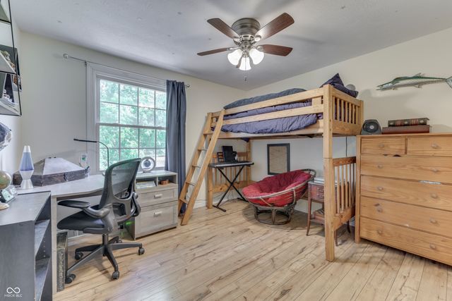 701 Meadowview Lane, Greenwood, IN 46142