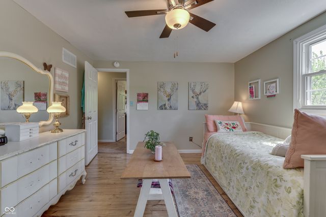 701 Meadowview Lane, Greenwood, IN 46142