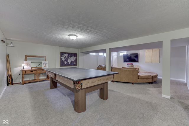 701 Meadowview Lane, Greenwood, IN 46142