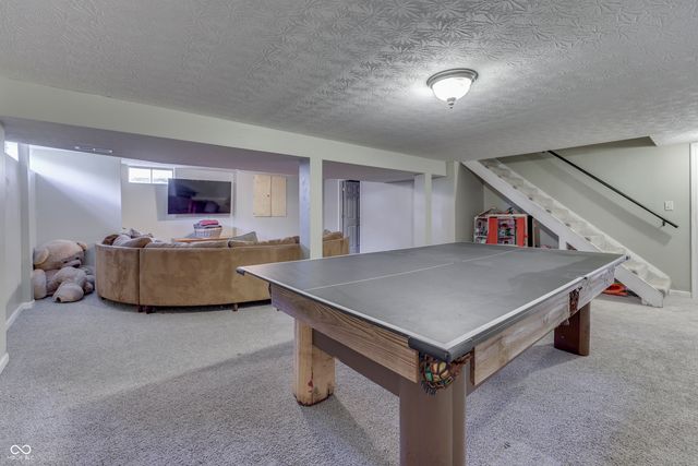 701 Meadowview Lane, Greenwood, IN 46142