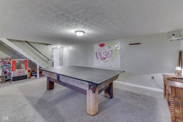 701 Meadowview Lane, Greenwood, IN 46142