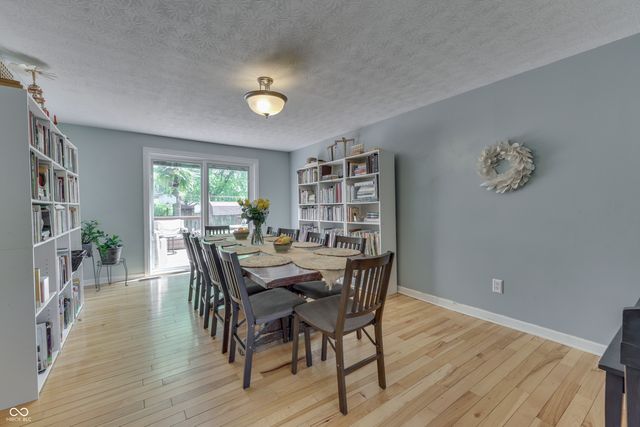 701 Meadowview Lane, Greenwood, IN 46142
