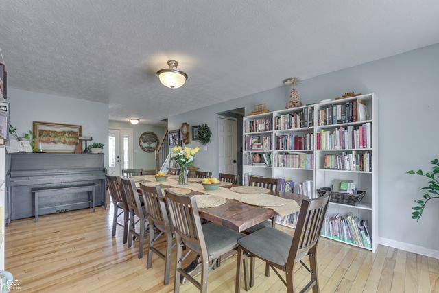 701 Meadowview Lane, Greenwood, IN 46142