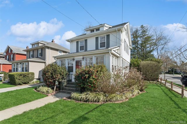 262 Floral Boulevard, Floral Park, NY 11001