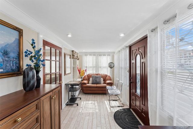 262 Floral Boulevard, Floral Park, NY 11001